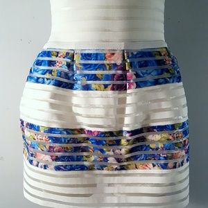 San Joy Floral White Skirt