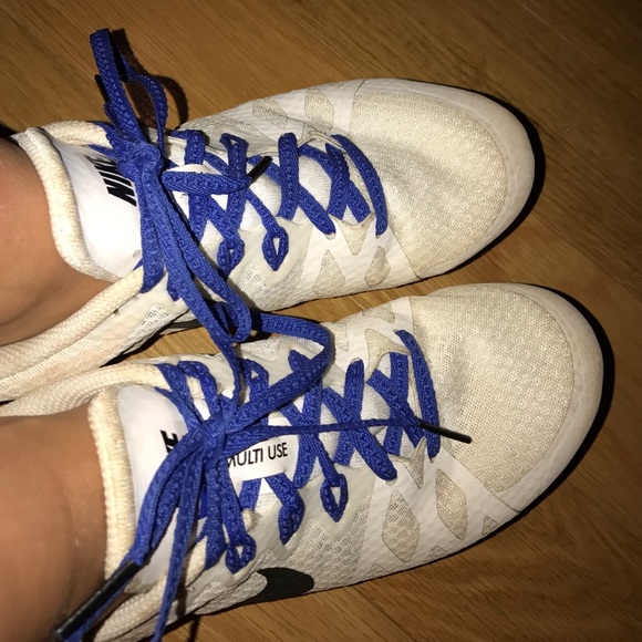 Track shoes