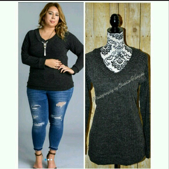 Womens Plus Size V Neck Sweater Size 1X - Picture 2 of 3