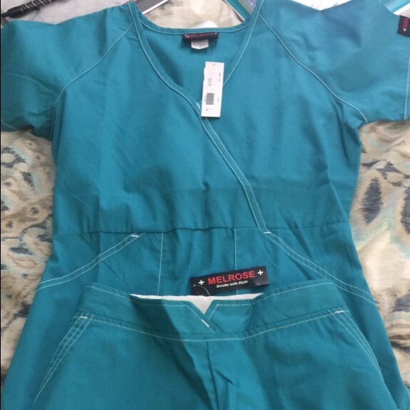 Brand new xs scrub set