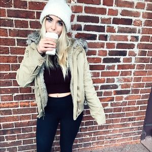 Meet your Posher, Lily