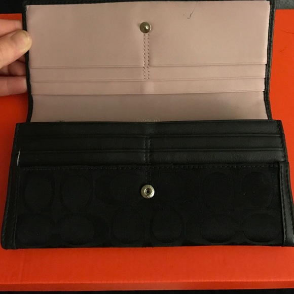 Coach Wallet - Picture 2 of 4