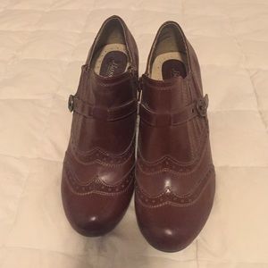 Bass - leather heels