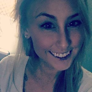 Meet your Posher, Courtney