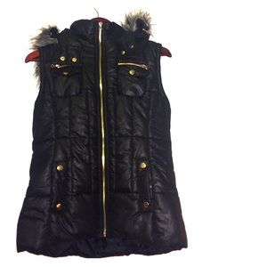 ✨Black Hooded Puffer Vest✨