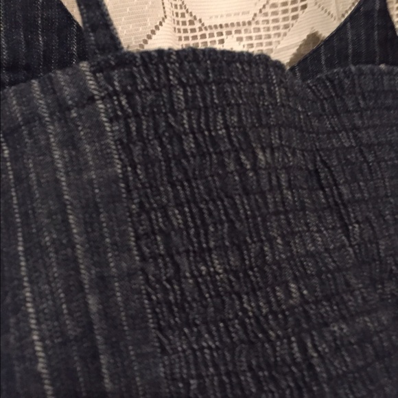 Denim pinstripe crop top - Picture 2 of 3