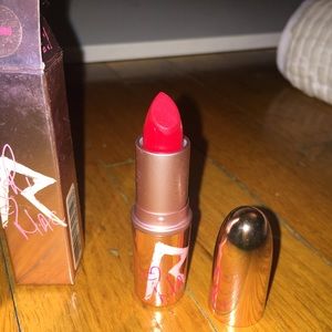 MAC Riri Woo lipstick