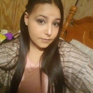 Meet your Posher, Lizzy