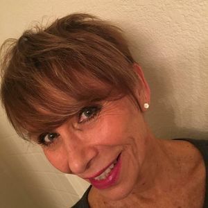 Meet your Posher, Deborah