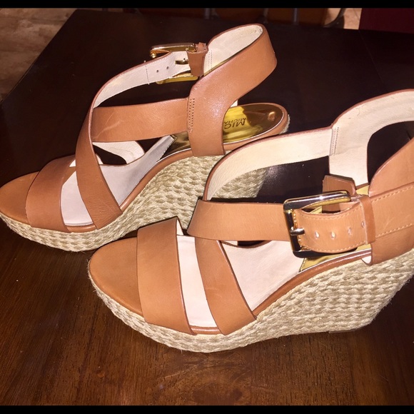 Micheal Kors Giovanna Wedge Heel Sandal Size 10