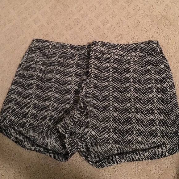 Join printed shorts size 2