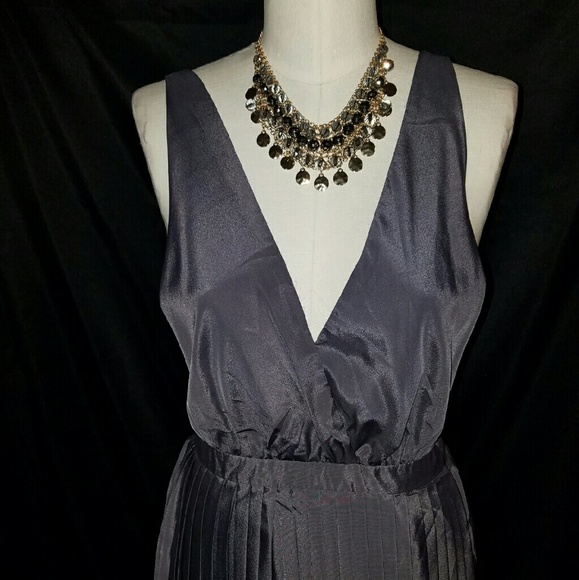 F21 Gray Dress - Picture 2 of 3