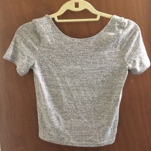 Wilfred free aritzia gray crop top size small