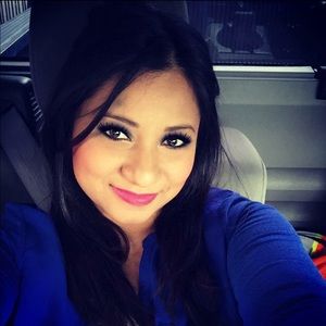 Meet your Posher, Vanessa