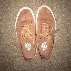 EUC VANS.Buck leather in good condition. 7.5womens