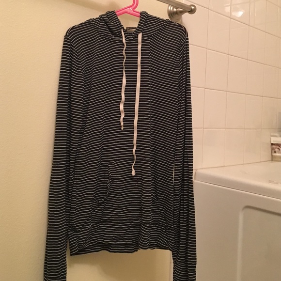 Brandy Melville sweatshirt