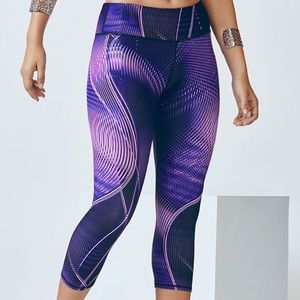 Salar Capri- Illusion Print