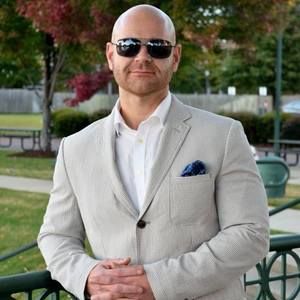 Meet your Posher, Todd