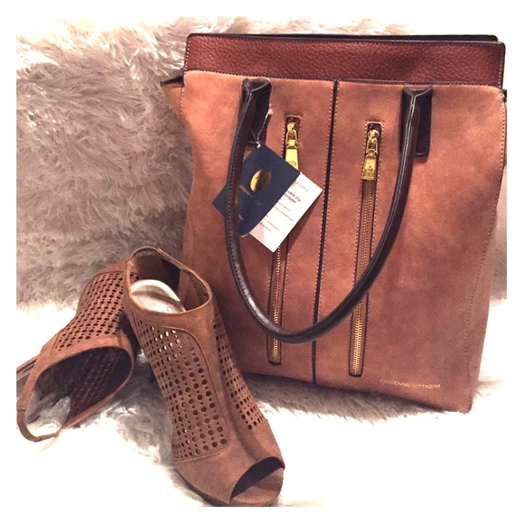 Adrienne Vittadini Handbags - 🎉 New Listing🎉 Adrienne Vittadini Handbag/Tote