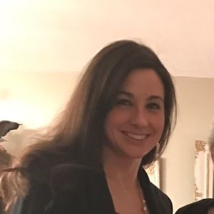 Meet your Posher, Jenifer