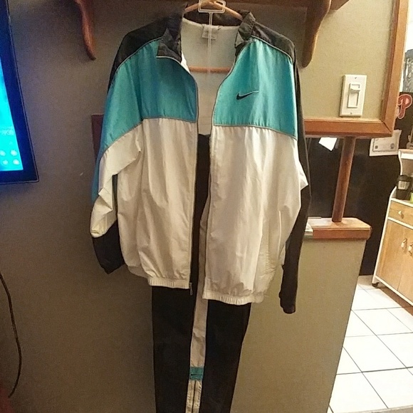 Ladies 12-14(L) vintage Nike track outfit