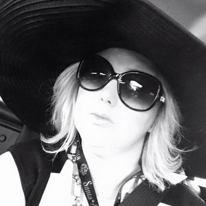 Meet your Posher, Christy