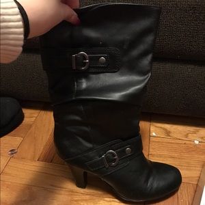 Mid calf black heeled boots