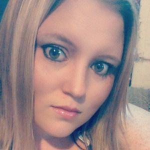 Meet your Posher, Claudia