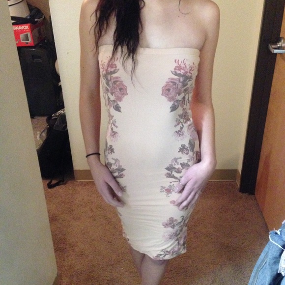 Strapless Floral Free🦅People Dress - Picture 2 of 4