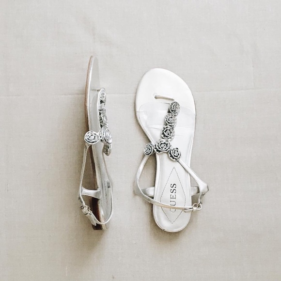 Guess silver sandals w/rose detail