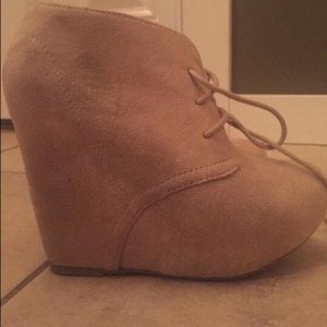 Cute Nude Wedges