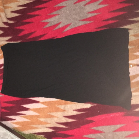 Black express skirt