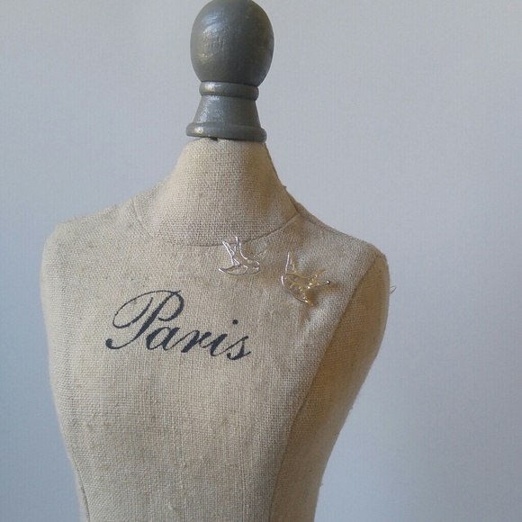 Silver Swallow Sparrow Bird Earrings - Picture 2 of 4