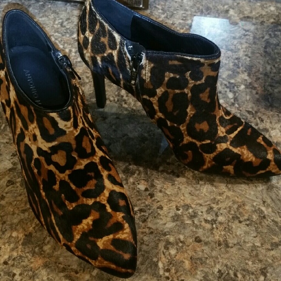 Antonio melani size 7 stilettos