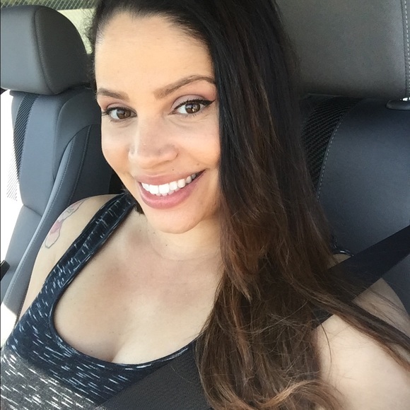 Meet your Posher, Hope