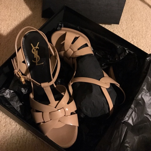 ⭐️⭐️SOLD⭐️⭐️ YSL Tribute Patent Leather sandal 9.5