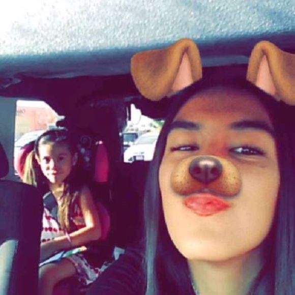 Meet your Posher, Dezzy