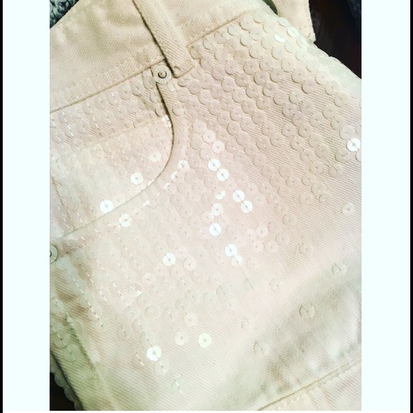 Sparkling white jean short - Picture 2 of 4