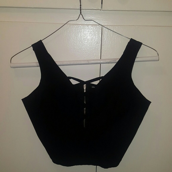 Black crop top