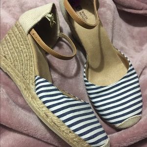 Espadrille wedges