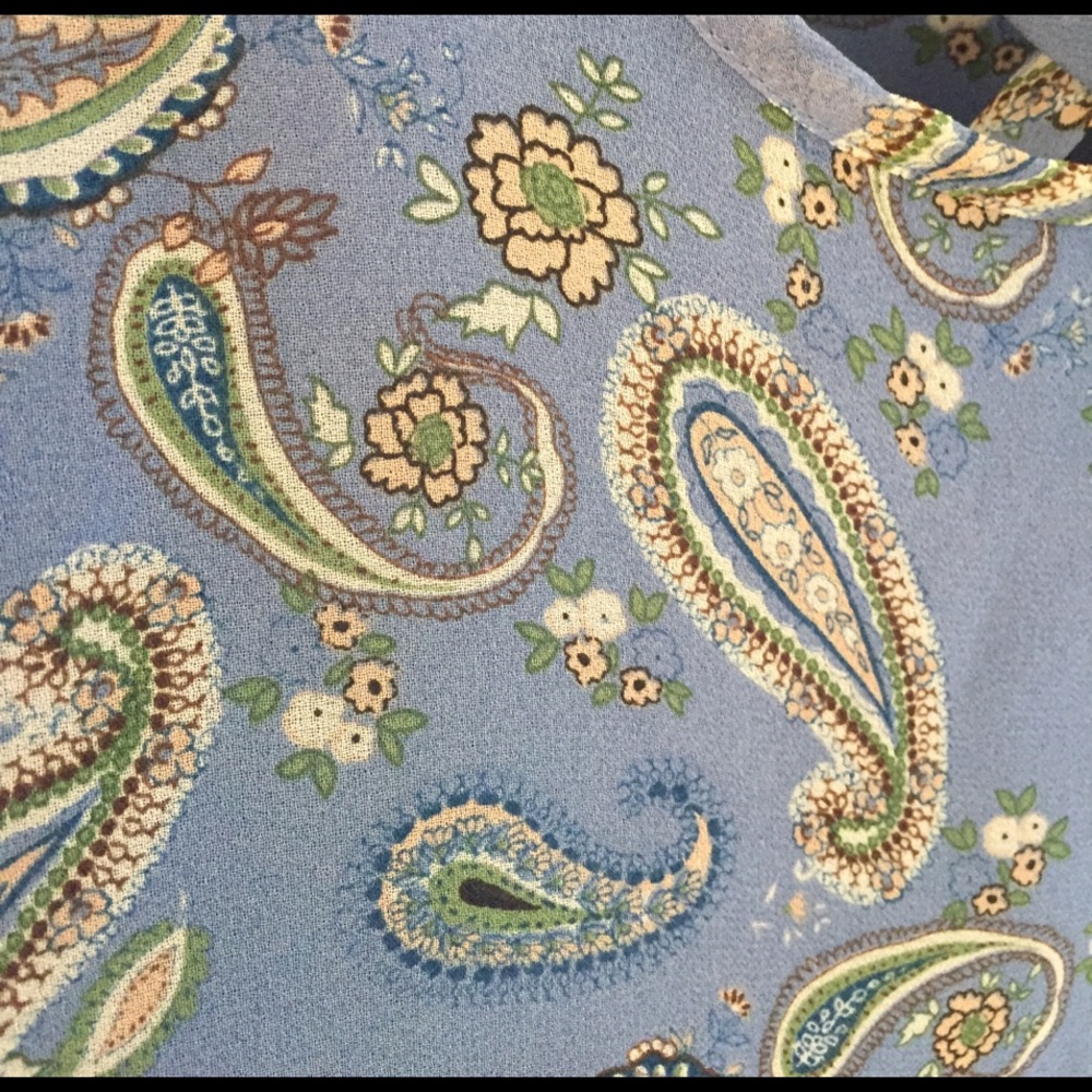 Last 1! SMALL Paisley Bell Sleeve Boho top - Picture 3 of 6