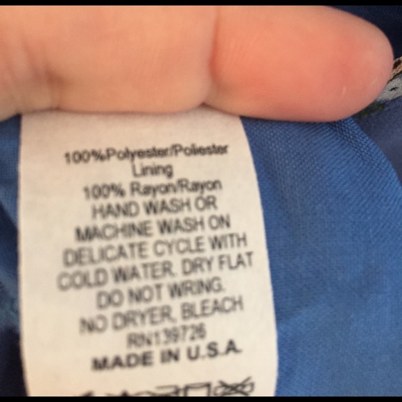 Last 1! SMALL Paisley Bell Sleeve Boho top - Picture 6 of 6