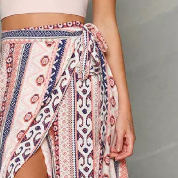 🎉 COVER UP SKIRT PINK SHEER 🎉 - Picture 4 of 8