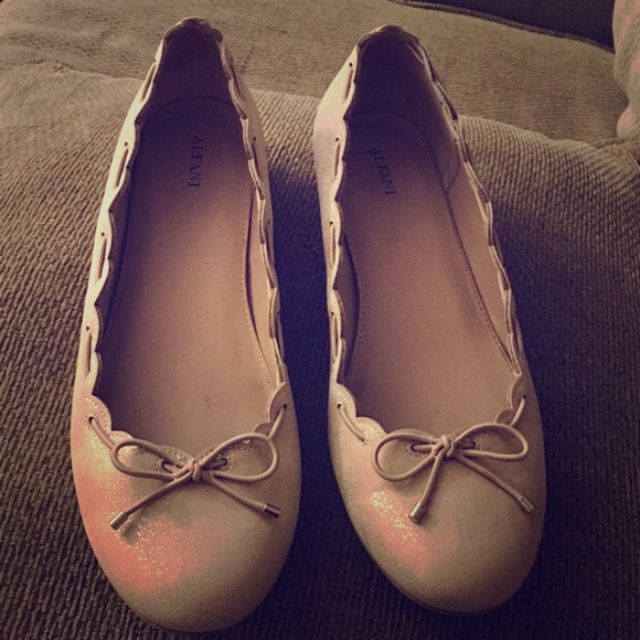 Alfani Joesie Round Toe Canvas Tan Ballet Flats