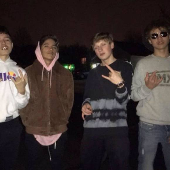 Meet your Posher, Ayden