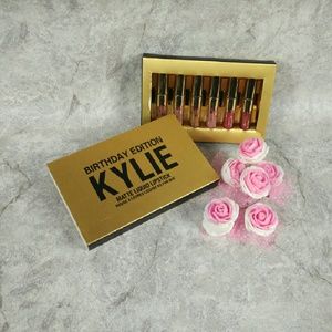 6in1 Kylie lipstick for makeup set AV