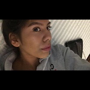 Meet your Posher, Daniela