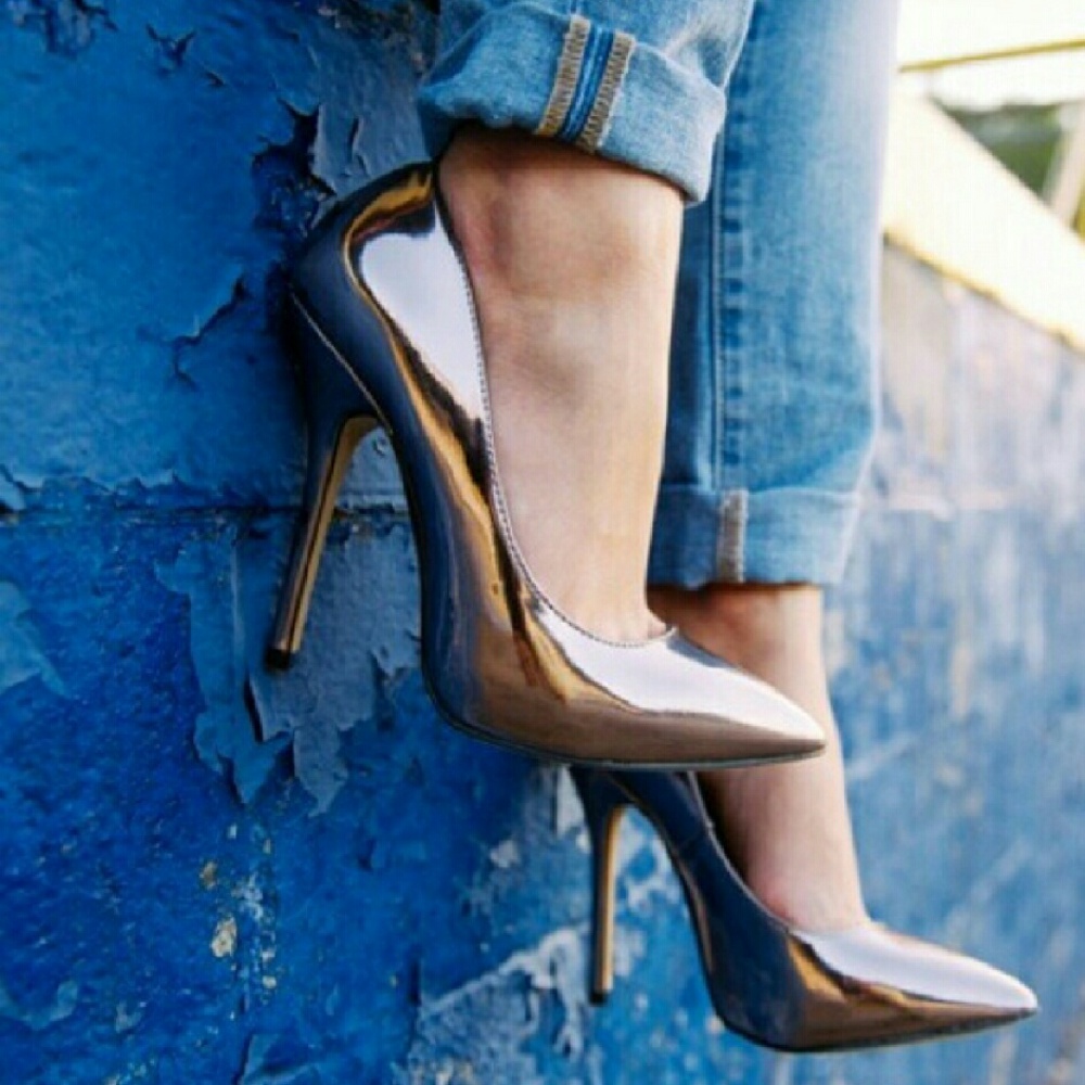 Last Size 8.5! 💖Rose Gold Metallic Pointy Pump - Picture 2 of 7