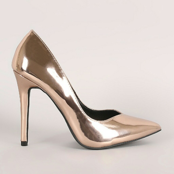 Last Size 8.5! 💖Rose Gold Metallic Pointy Pump - Picture 5 of 7