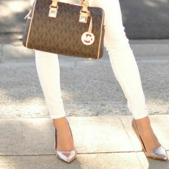 Last Size 8.5! 💖Rose Gold Metallic Pointy Pump - Picture 3 of 7